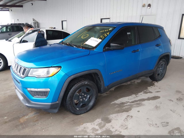 3C4NJCAB6JT250657 Jeep Compass Sport Fwd