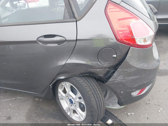3FADP4EJ0GM120111 Ford FIESTA SE