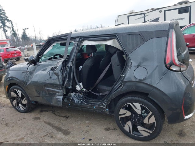 KNDJ53AU0R7905139 KIA Soul Gt-line