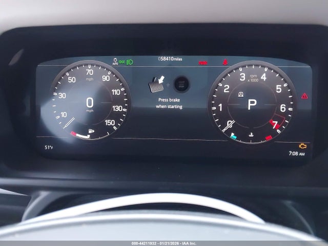 SALEJEEX7L2018034 Land Rover Defender 110 S