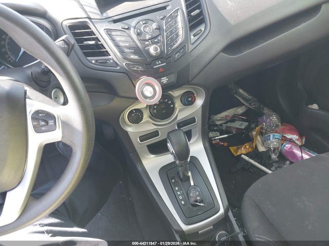 3FADP4EJ1JM104622 Ford FIESTA SE