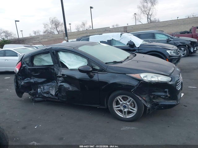 3FADP4EJ1JM104622 Ford FIESTA SE