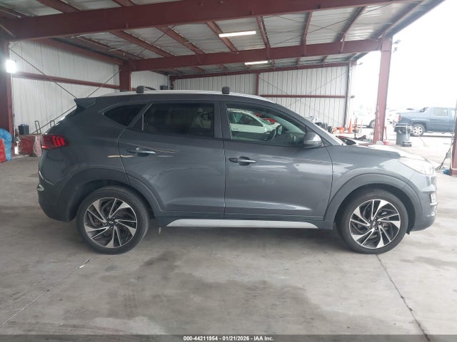 KM8J33AL1KU002871 Hyundai Tucson Sport