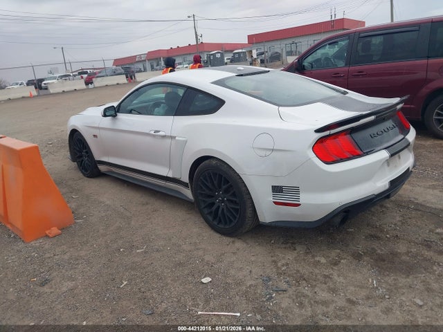 2019 FORD MUSTANG 1FA6P8TH4K5123706 Photo 2