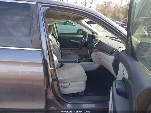 Продаж на аукціоні авто 2018 Honda Pilot Lx, vin: 5FNYF5H17JB028540, номер лоту: 44212046