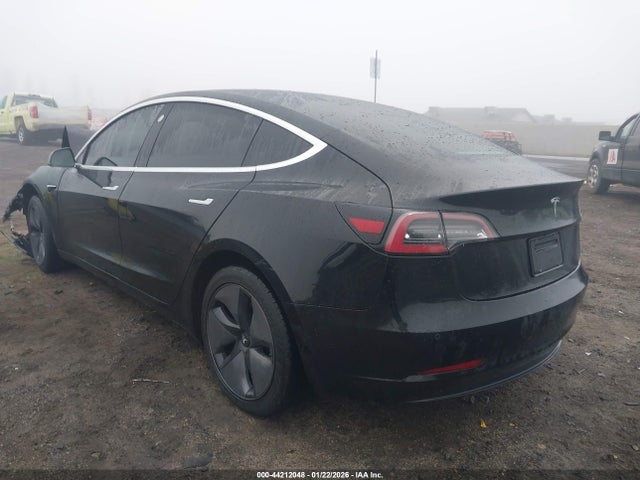 2019 TESLA MODEL 3 5YJ3E1EA1KF305596 Photo 2