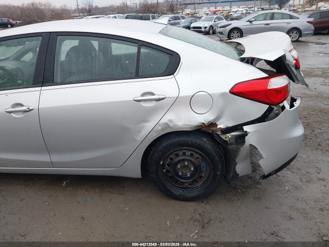 KIA FORTE LX 2015 KNAFK4A62F5267776 Image 12