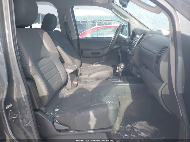 2011 NISSAN XTERRA 5N1AN0NW7BC509731 Photo 4