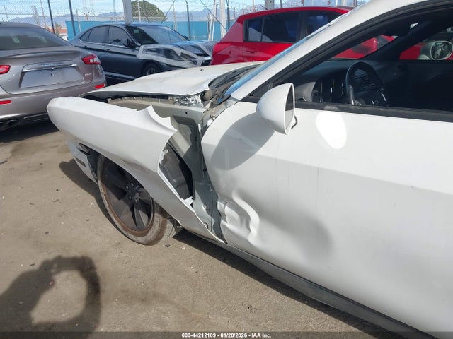 Aukcja sprzedaży 2014 Dodge Challenger Sxt Plus, vin: 2C3CDYAG1EH239107, numer aukcji: 44212109