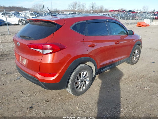 2016 HYUNDAI TUCSON KM8J33A41GU104753 Photo 3