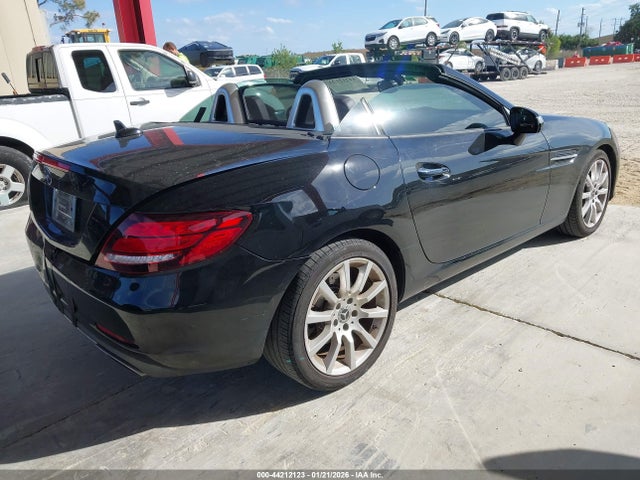 2019 MERCEDES-BENZ SLC 300 WDDPK3JA8KF162885 Photo 3