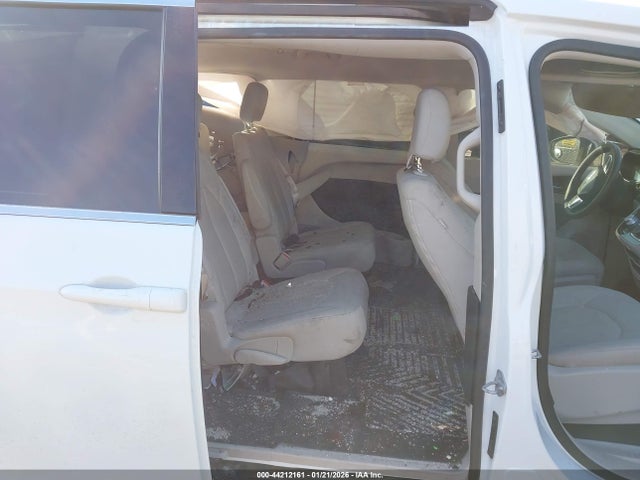 2C4RC1CG7HR597940 Chrysler Pacifica Lx