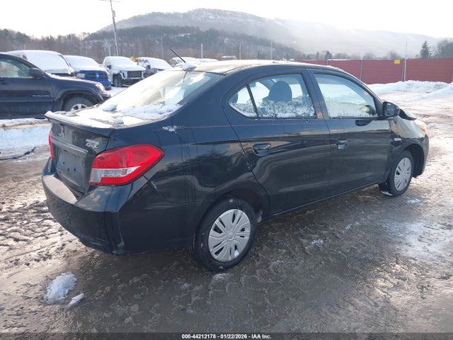 2018 MITSUBISHI MIRAGE G4 ML32F3FJXJHF09594 Photo 3