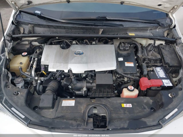 JTDKBRFU1H3038543 Toyota Prius Two