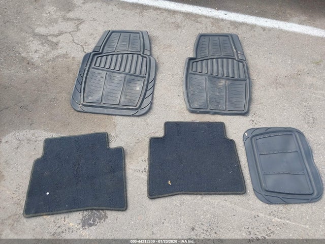 JTDKBRFU1H3038543 Toyota Prius Two