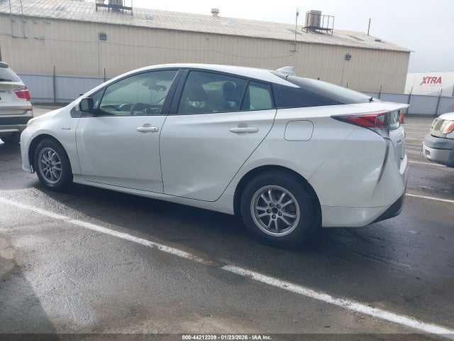 JTDKBRFU1H3038543 Toyota Prius Two