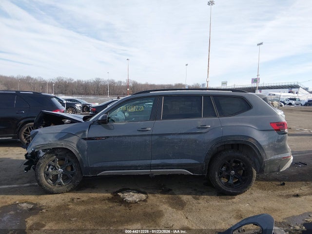 Продаж на аукціоні авто 2025 Volkswagen Atlas 2.0t Peak Edition, vin: 1V2CR2CA4SC566097, номер лоту: 44212228