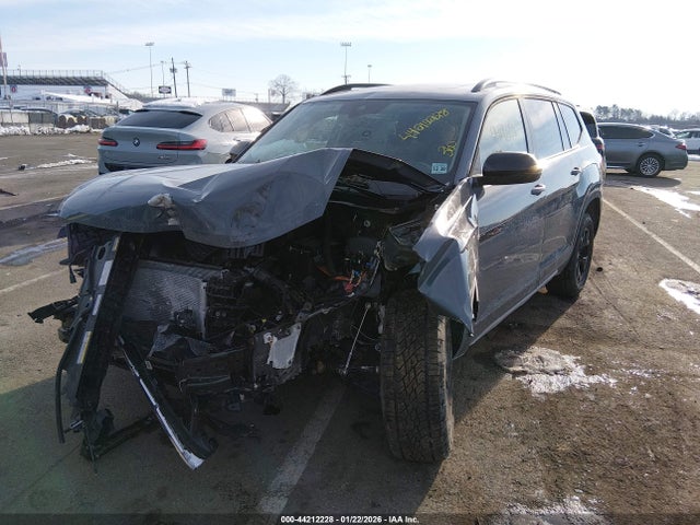 Продаж на аукціоні авто 2025 Volkswagen Atlas 2.0t Peak Edition, vin: 1V2CR2CA4SC566097, номер лоту: 44212228