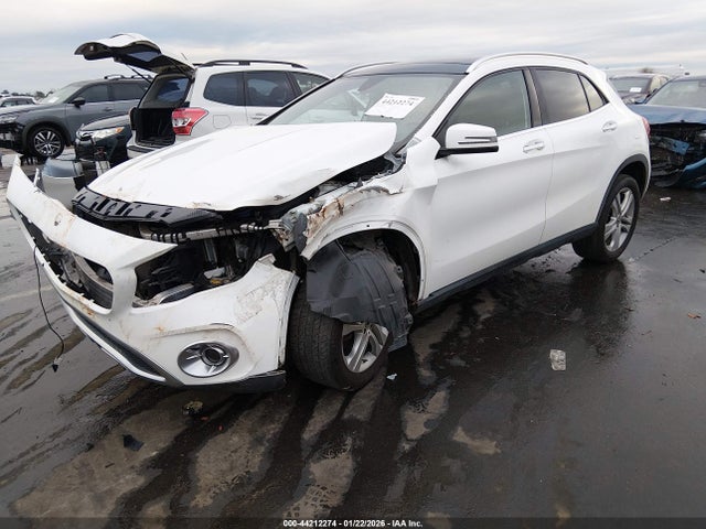2019 MERCEDES-BENZ GLA 250 WDCTG4EB9KU016326 Photo 1