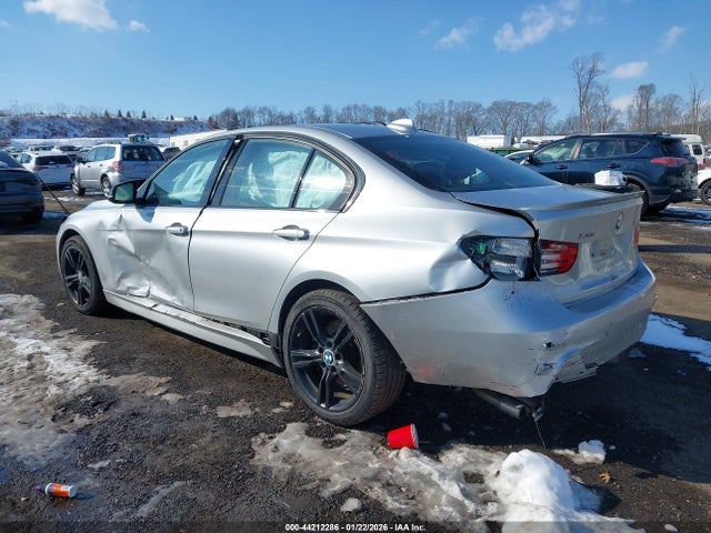 2015 BMW 328 WBA3B5G59FNS14631 Photo 2