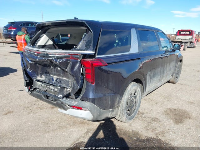 KNDNB5K34S6533277 KIA Carnival Mpv Lxs