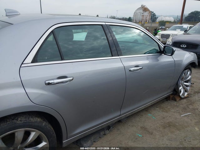 2C3CCAET1FH755972 Chrysler 300C