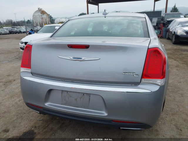 2C3CCAET1FH755972 Chrysler 300C