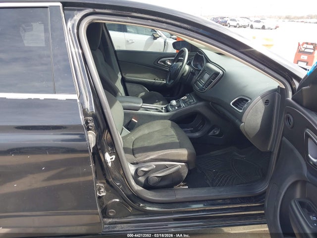 Aukcja sprzedaży 2016 Chrysler 200 Limited, vin: 1C3CCCAB5GN168028, numer aukcji: 44212352