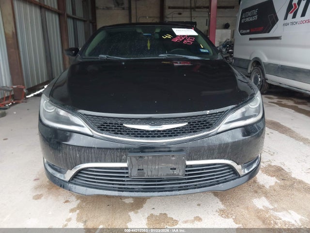 1C3CCCAB7GN192508 Chrysler 200 Limited Platinum