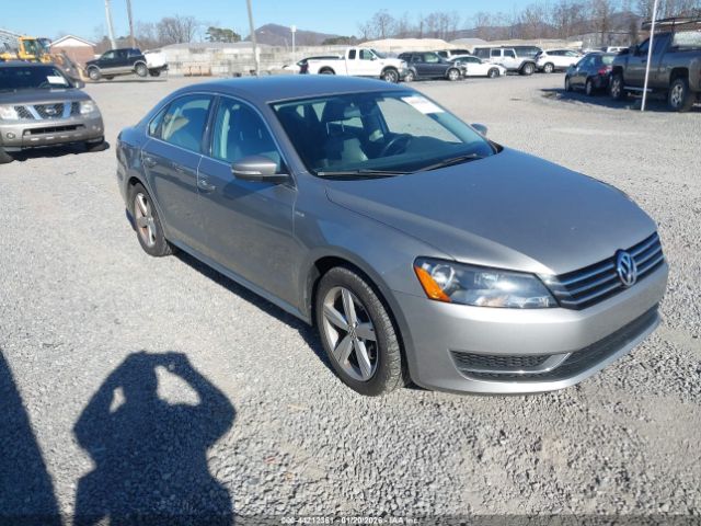 2014 VOLKSWAGEN PASSAT 1VWAT7A35EC041675
