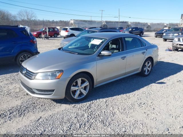 2014 VOLKSWAGEN PASSAT 1VWAT7A35EC041675 Photo 1
