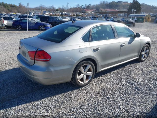 2014 VOLKSWAGEN PASSAT 1VWAT7A35EC041675 Photo 3
