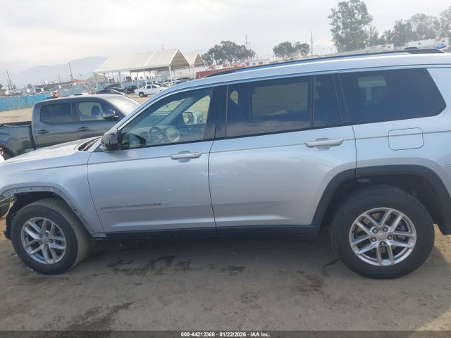 1C4RJJAG8N8548617 Jeep Grand Cherokee L Laredo 4x2