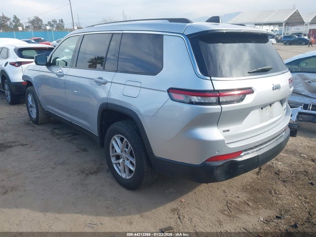 1C4RJJAG8N8548617 Jeep Grand Cherokee L Laredo 4x2