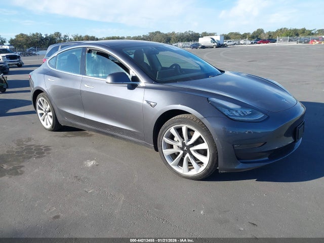 2018 TESLA MODEL 3 5YJ3E1EB6JF132620 Photo 0
