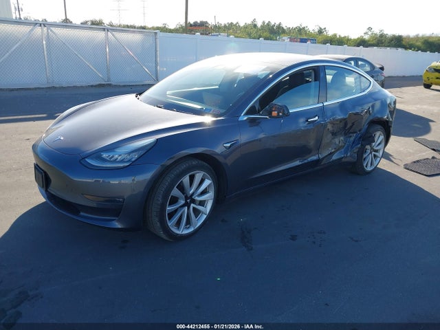 2018 TESLA MODEL 3 5YJ3E1EB6JF132620 Photo 1