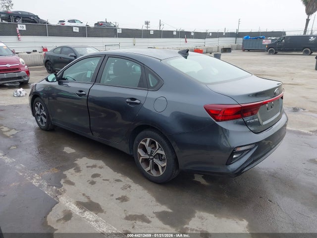 3KPF24AD5ME272036 KIA Forte Lxs