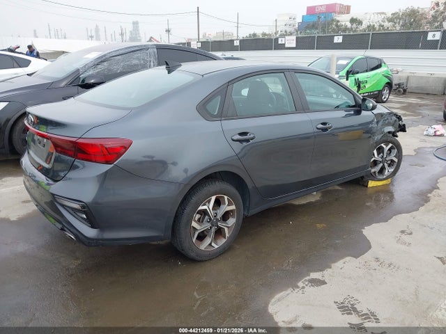 3KPF24AD5ME272036 KIA Forte Lxs