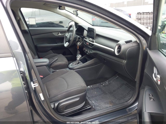 3KPF24AD5ME272036 KIA Forte Lxs