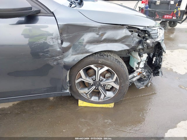3KPF24AD5ME272036 KIA Forte Lxs