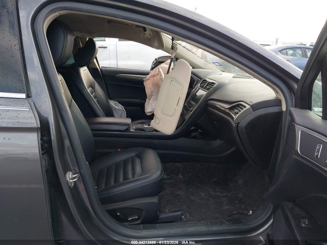 2020 FORD FUSION 3FA6P0CDXLR196205 Photo 4