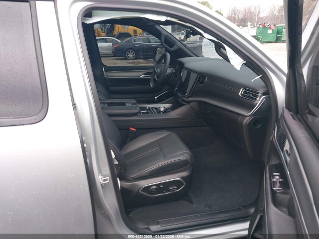 2023 JEEP WAGONEER 1C4SJUBP6PS574088 Photo 4