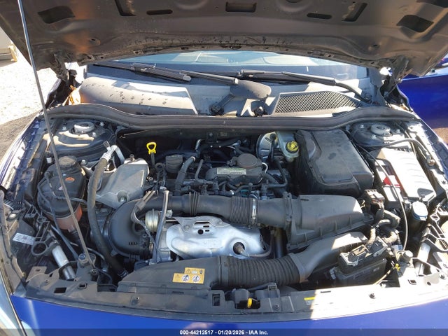 SJKCH5CP9HA033058 Infiniti QX30