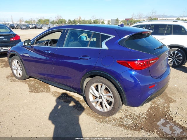 SJKCH5CP9HA033058 Infiniti QX30
