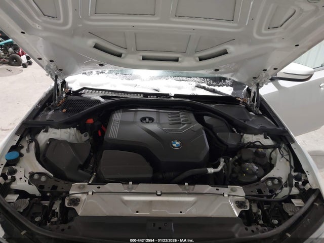 44212554 :رقم المزاد ، 3MW5R7J08M8B93056 vin ، 2021 Bmw 330i Xdrive مزاد بيع