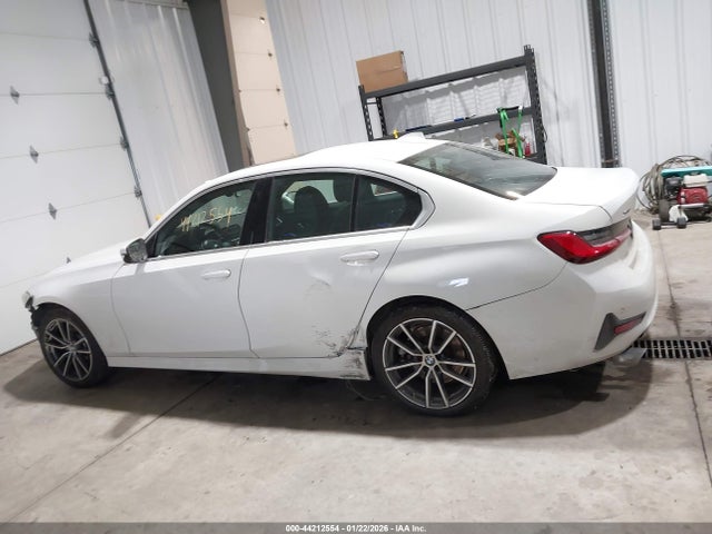 44212554 :رقم المزاد ، 3MW5R7J08M8B93056 vin ، 2021 Bmw 330i Xdrive مزاد بيع