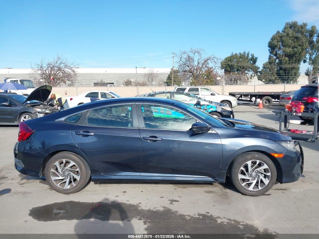 Honda CIVIC EX 2017 2HGFC2F72HH537995 Image 13