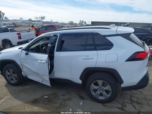 2T3W1RFV5SC359181 Toyota Rav4 Xle