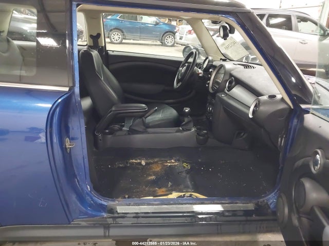 2012 MINI COOPER WMWSU3C55CT369152 Photo 4