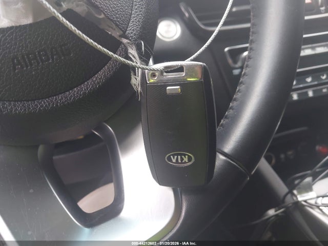5XXGT4L37LG408131 KIA Optima S